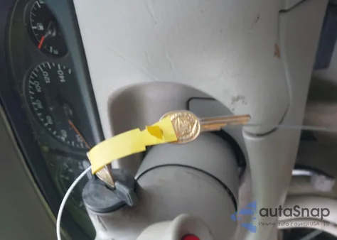 2001 Cadillac Eldorado Esc из США, поврежденный, VIN 1G6EL12Y01B107760